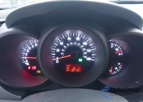 2013 Kia Soul z USA, uszkodzony, nr VIN KNDJT2A55D7626495